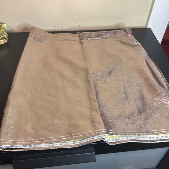 Rose gold Blackmilk skirt - Picture 1 of 4